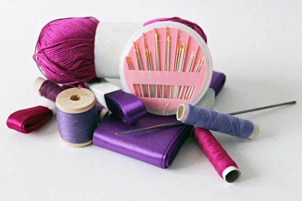 Purple needlework tools photo — Stock Photo, Image