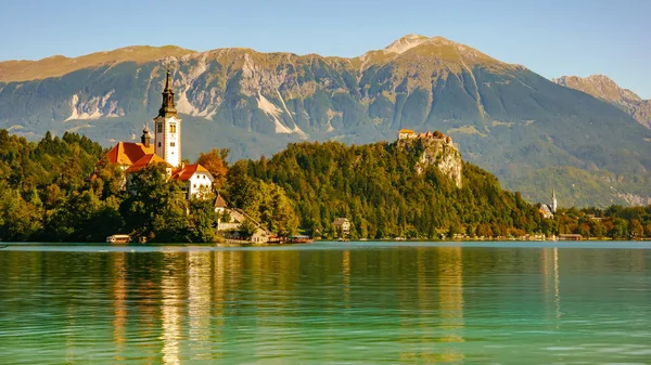 View on the Pilgrimage Church of the Assumption of Maria on the — Stock Photo, Image