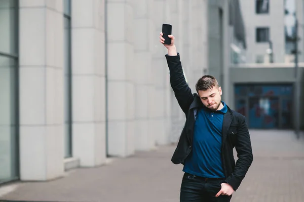 Portrait of a successful businessman who has signed a major deal. — Stock Photo, Image