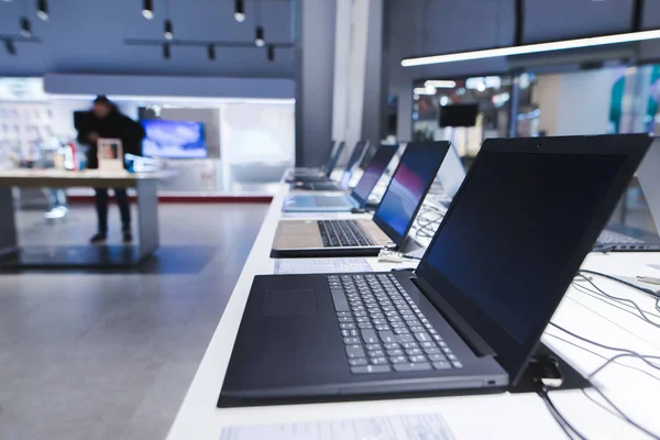 Dizüstü bilgisayarlarda elektronik tabloda depolar. Anabilim Dalı
