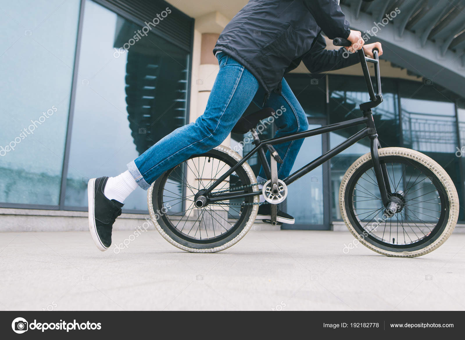 riding a bmx