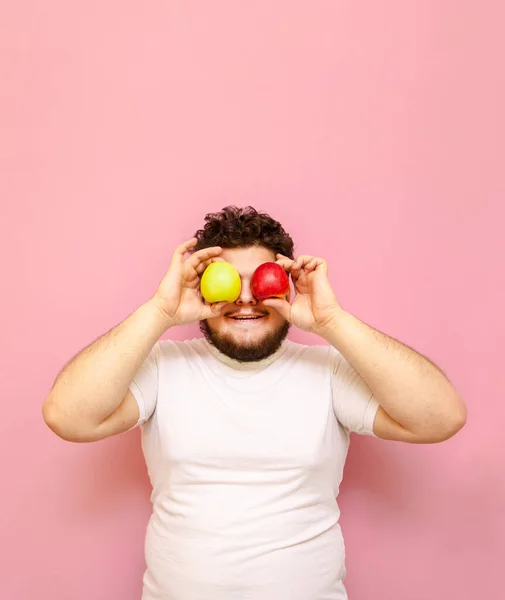 Retrato Hombre Con Sobrepeso Dieta Feliz Comiendo Fruta Hombre Gordo — Foto de Stock