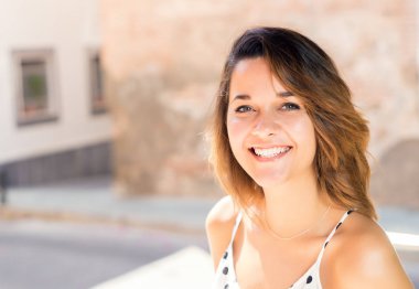 çok güzel bir kız