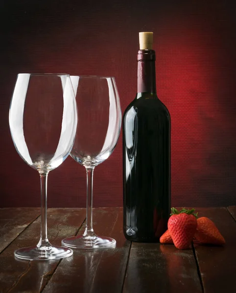 Dark Bottle Red Wine Glasses Were Photographed Studio — Stock Photo, Image