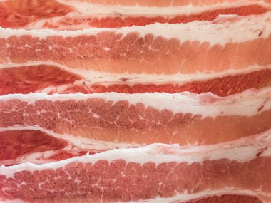 Domuz yağı dilimlenmiş