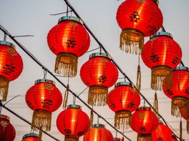 Çin kağıt feneri.