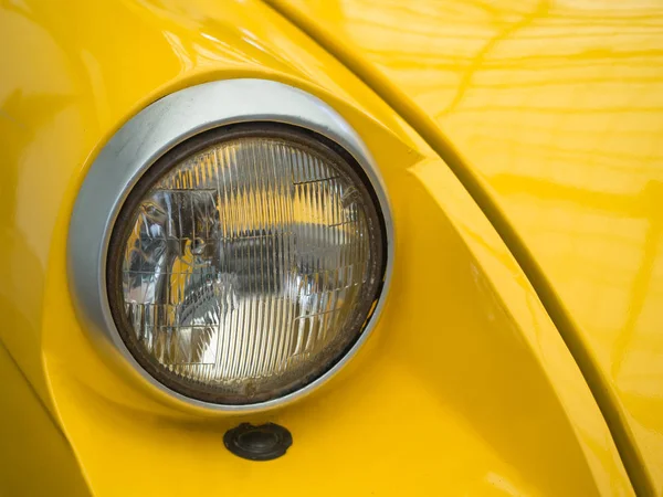Lampu depan mobil retro — Stok Foto