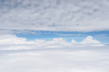 Mavi ve mavi gökyüzü