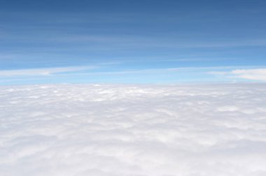 Mavi ve mavi gökyüzü