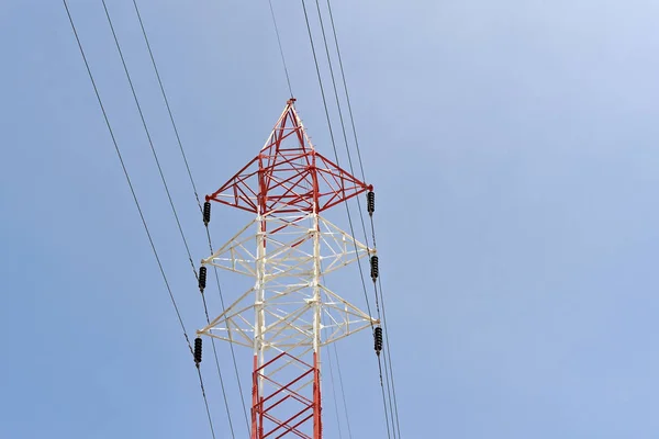 Elektromos pole és az ég — Stock Fotó