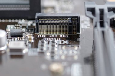 anakart üzerinde msata bağlantı noktası