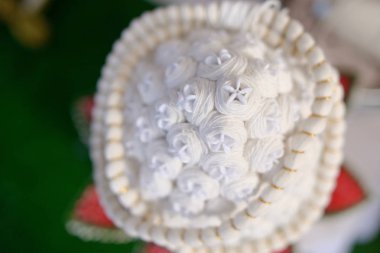 Kutsal iş parçacığı düğün