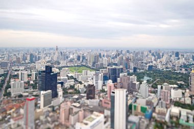 Bangkok Minimum Biçimli Binalar