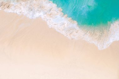 Endonezya 'nın Bali adasında güzel deniz ve mavi gökyüzü