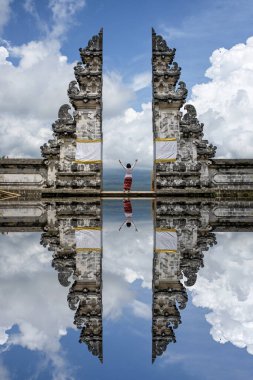 Bali Tapınağı yansıması Endonezya 'nın en sevdiği yer