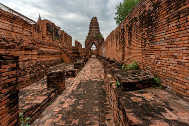Yaşlı Tmeple Nakhon Luang Kalesi Ayutthaya Tayland