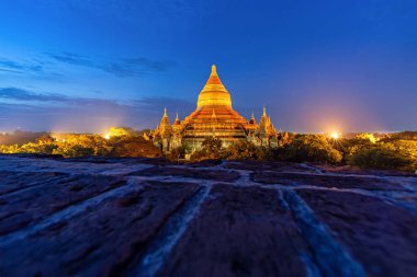 Bagan, Myanmar Sabahları pek çok pagodanın diyarı