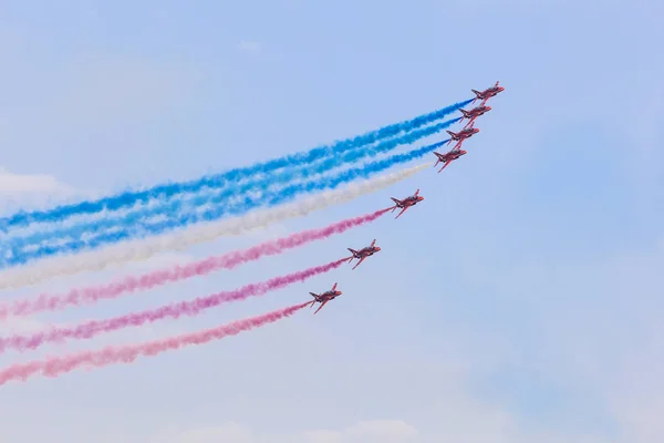 Airshow μέσω Αμπού Ντάμπι, Ηνωμένα Αραβικά Εμιράτα — Φωτογραφία Αρχείου