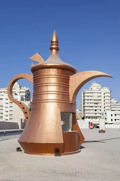 Koffie kan Booth in Sharjah, Verenigde Arabische Emiraten — Stockfoto