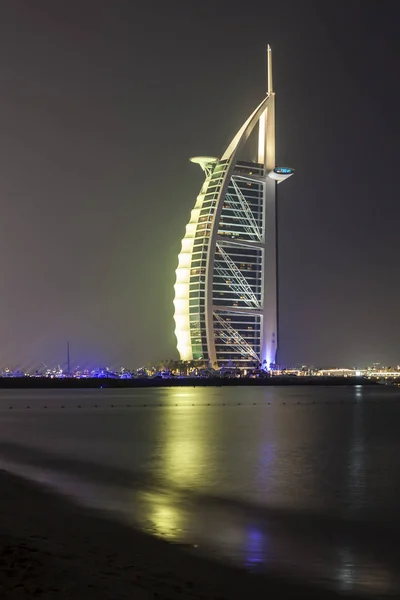 Burj al Arab på natten, Dubai — Stockfoto