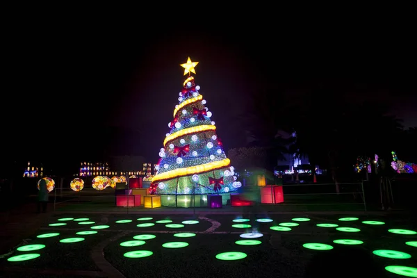 Dubai garden glühen — Stockfoto