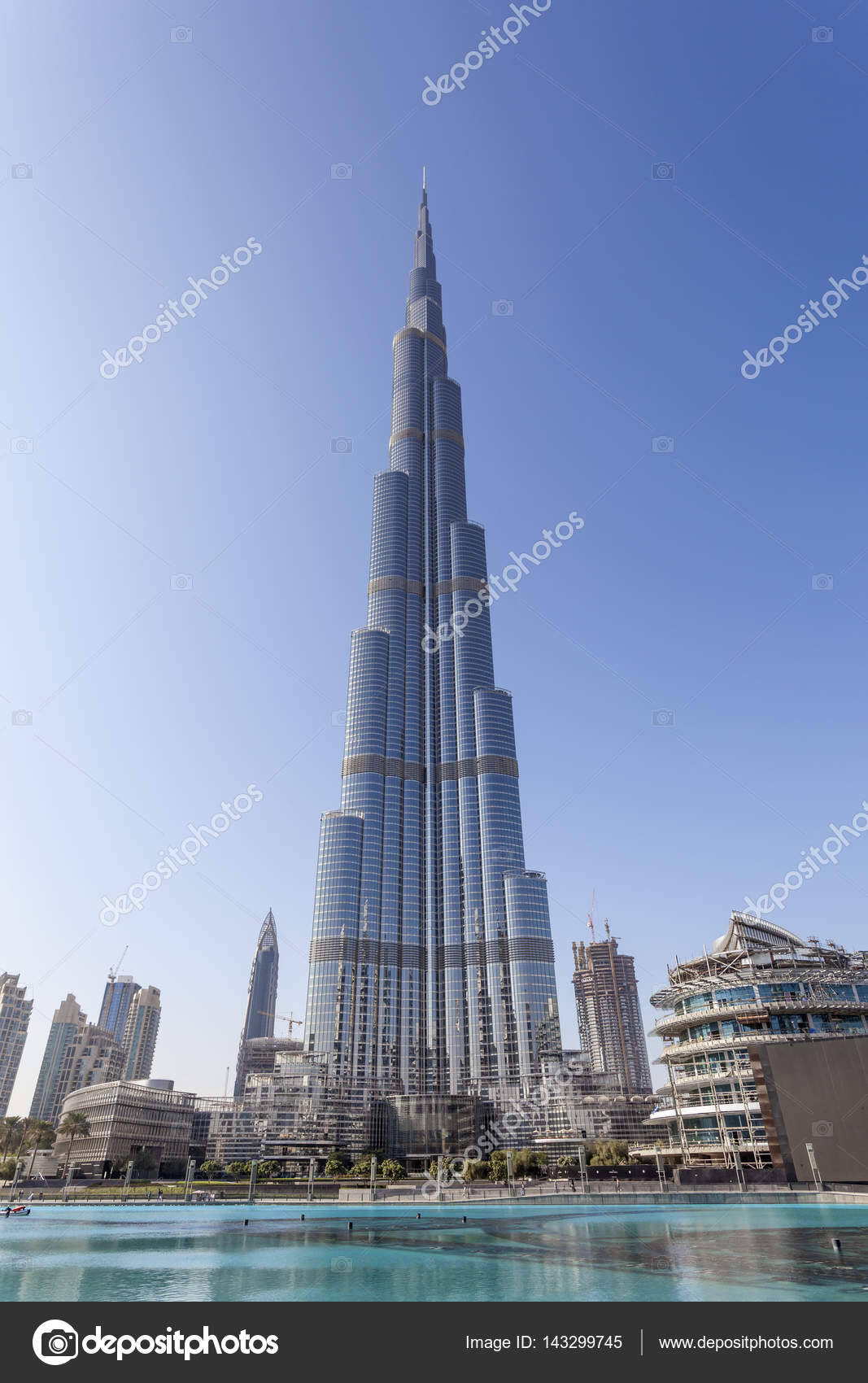 Dubai City Tour Burj Khalifa At The Top 125th Floor Dubai Aquarium 828 Meters Tower Burj Khalifa Dubai Youtube