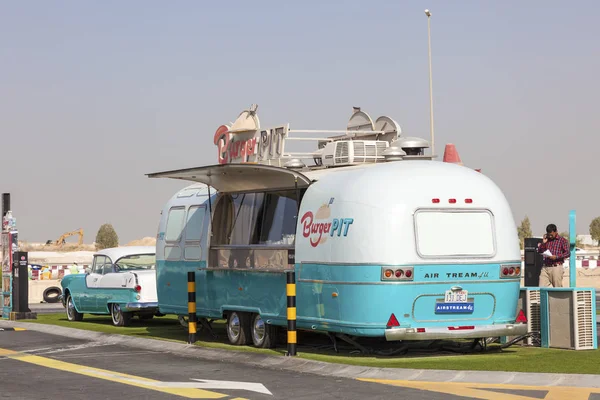 Burger Pit - Food Truck w Dubaju — Zdjęcie stockowe