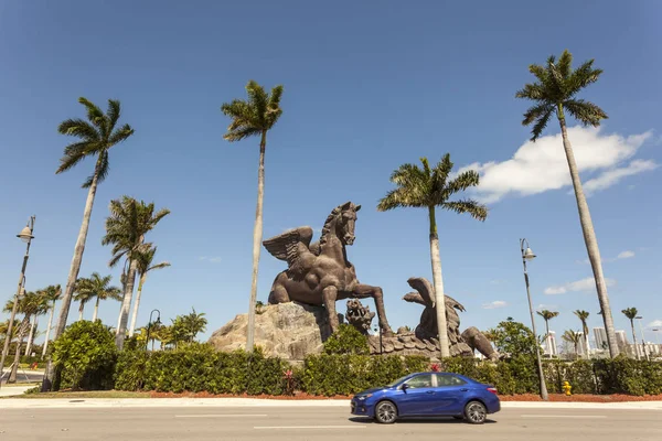 Estatua de Pegaso en Gulfstream Park, Florida — Foto de Stock