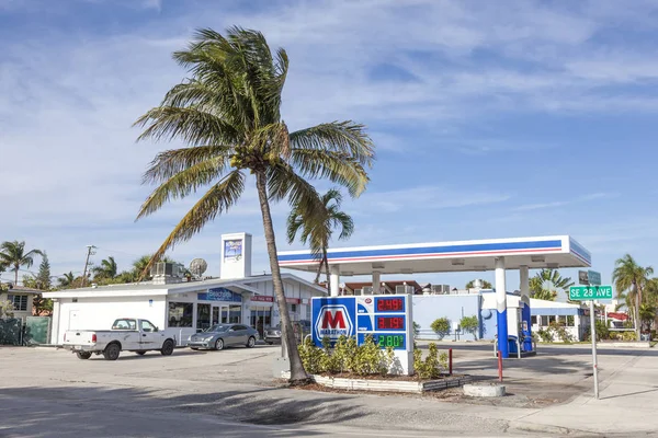 Distributore di benzina a Pompano Beach, Florida — Foto Stock