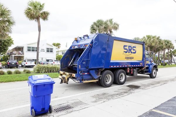 垃圾收集车在美国 — 图库照片