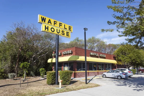 Waffelhaus-Restaurant in Largo, Florida — Stockfoto