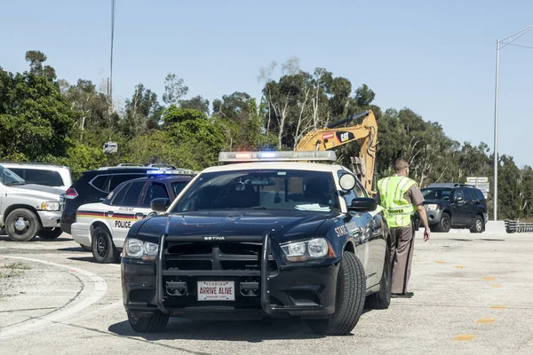 Samochód policyjny i oficer w Florida, Stany Zjednoczone Ameryki — Zdjęcie stockowe