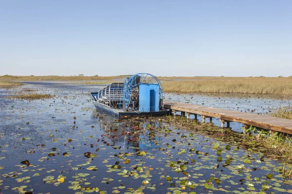 Airboat στο Everglades, Φλόριντα — Φωτογραφία Αρχείου