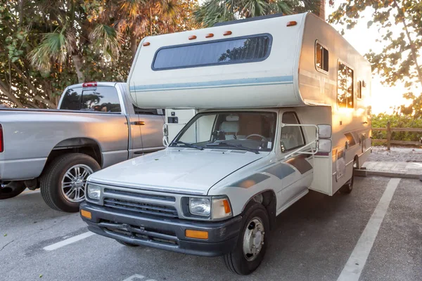 Camper op de parkeerplaats in Florida — Stockfoto