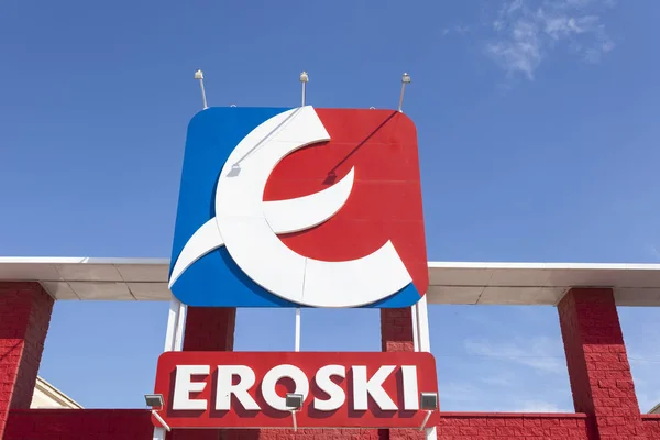 Centro commerciale Eroski in Spagna — Foto Stock