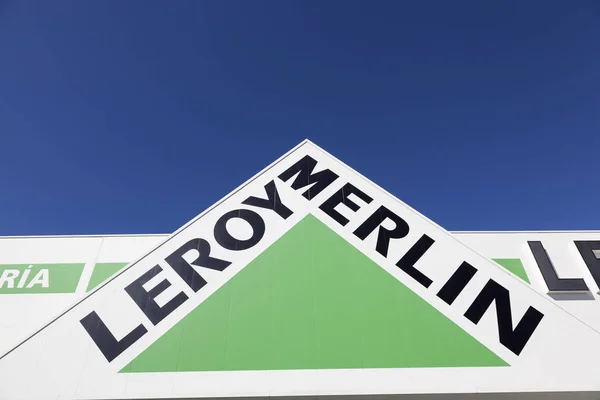 LeRoy Merlin господарському магазині логотип — стокове фото
