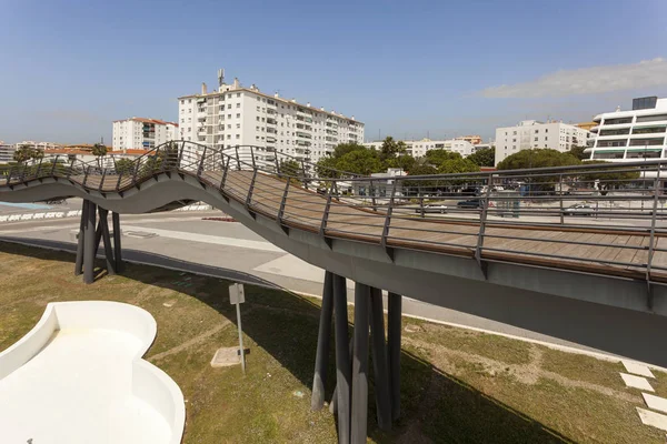 Voetgangersbrug in San Pedro de Alcantara, Spanje — Stockfoto