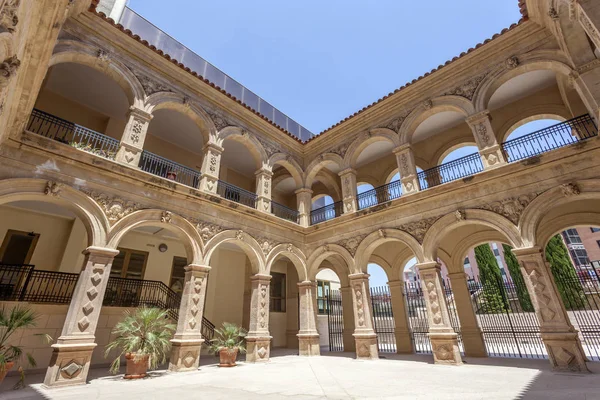 Історичні будівлі монастиря будівлі в Лорка, Іспанія — стокове фото