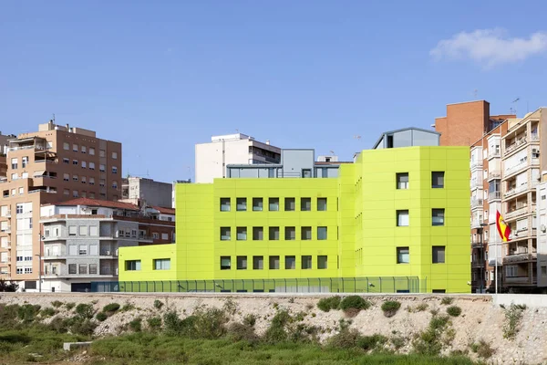 Green building in Cartagena, Spain — Stock Photo, Image