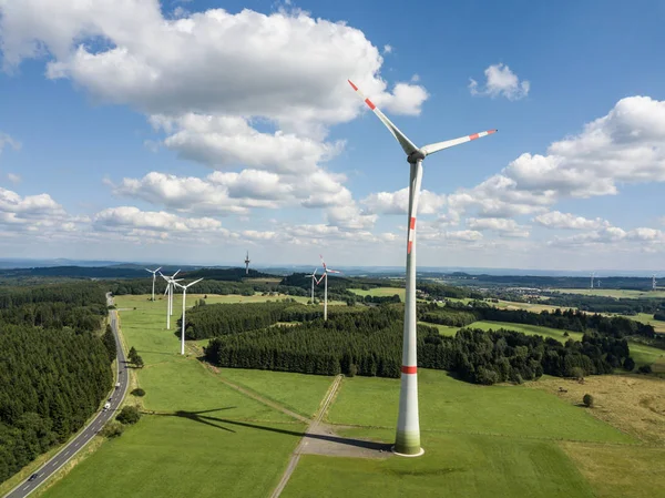 Windräder für saubere Energie — Stockfoto