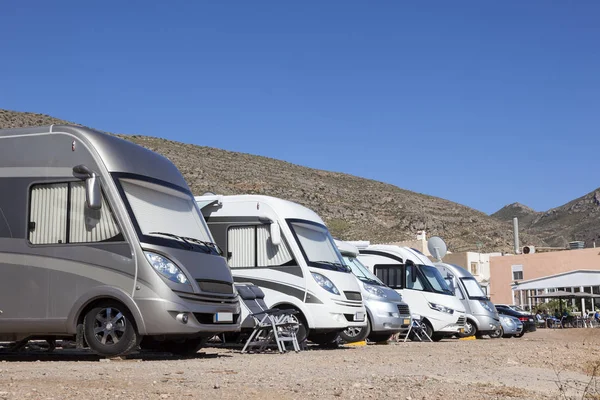 Motorhomes parked at the mediterranean coast — Stock Photo, Image