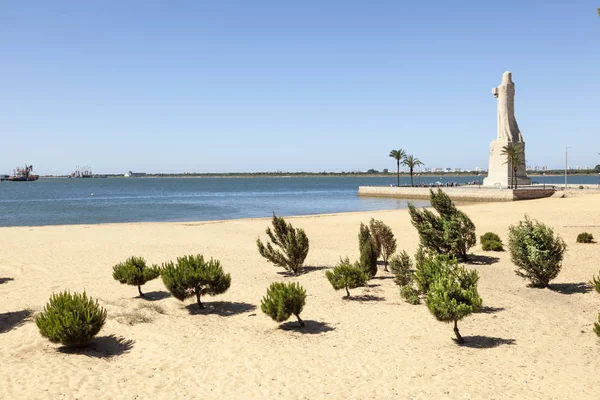 Columbus-standbeeld in Huelva, Spanje — Stockfoto