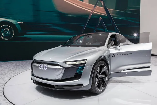 Audi Aicon concept car ที่ IAA 2017 — ภาพถ่ายสต็อก