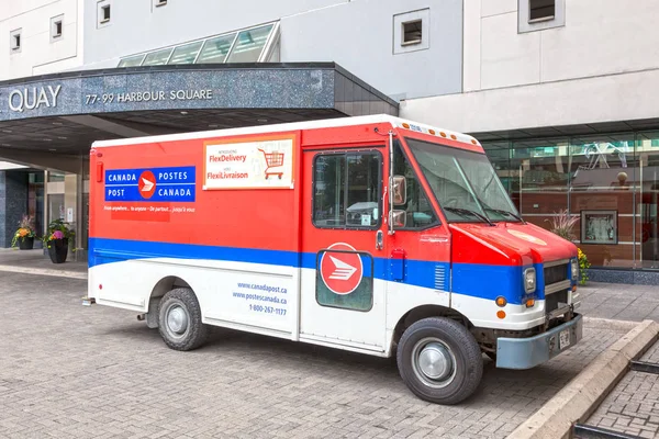 Canada Post Mail Delivery Van — Stock Photo, Image