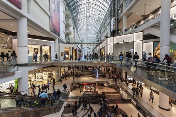 Centre commercial Eaton à Toronto, Canada — Photo