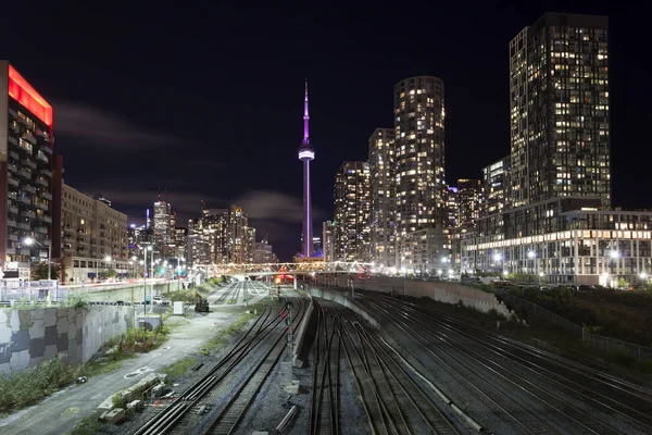 多伦多的地平线在晚上, 加拿大 — 图库照片