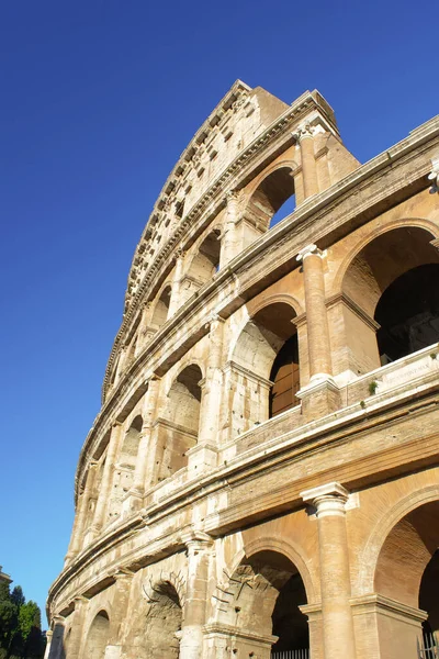 Parte Del Coliseo Roma Cielo Azul Roma Antigua Arena Para — Foto de Stock
