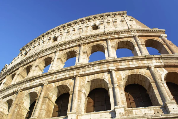 Parte Del Coliseo Cielo Azul Roma Italia Europa Roma Antigua — Foto de Stock