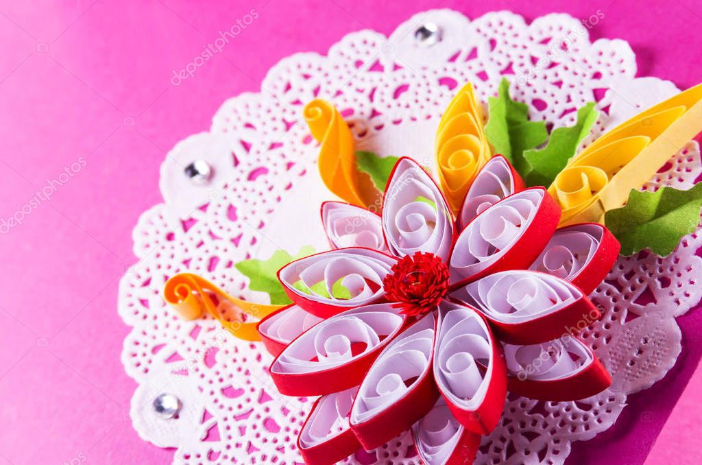 Bright quilling in the form