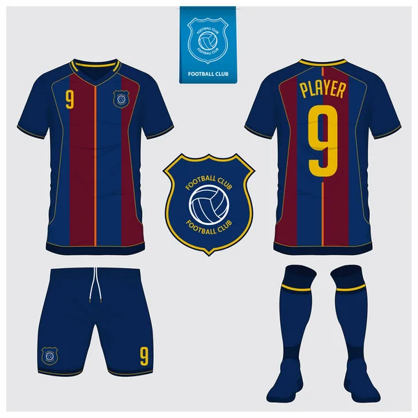 Maillot de football, kit de football, t-shirt sport, short, modèle de chaussettes pour club de sport.T-shirt de football bleu et rouge maquette. Uniforme de football vue de face et de dos. Logo de football plat sur étiquette bleue. Vecteur — Image vectorielle